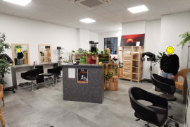 Vend fonds de commerce de coiffure à reprendre - Rhône Centre (69)